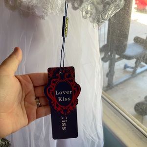 Size 10-12 Wedding Dress NWT. Never Worn!